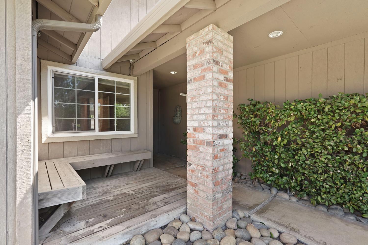 Detail Gallery Image 6 of 43 For 2903 Raintree Ct., Stockton,  CA 95219 - 3 Beds | 2 Baths
