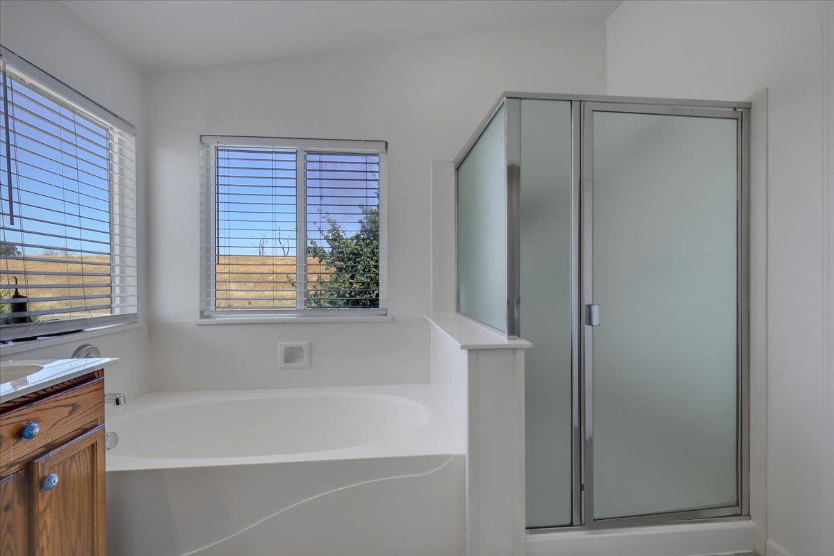 Detail Gallery Image 34 of 47 For 2189 Stonewater Dr, Yuba City,  CA 95991 - 4 Beds | 2/1 Baths