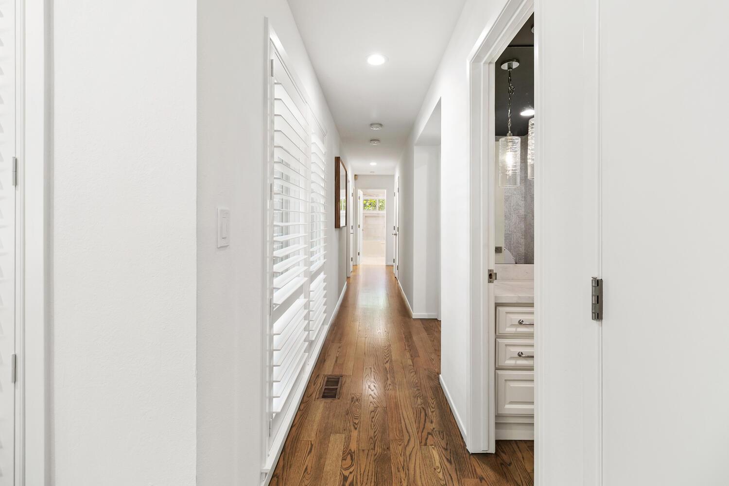 Detail Gallery Image 37 of 82 For 5910 River Glen Court, Carmichael,  CA 95608 - 4 Beds | 2/1 Baths