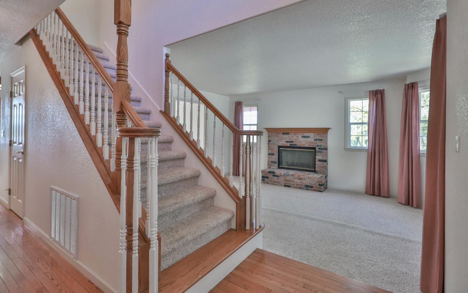 Detail Gallery Image 28 of 56 For 14753 Sandar Rd, Pine Grove,  CA 95665 - 3 Beds | 3 Baths