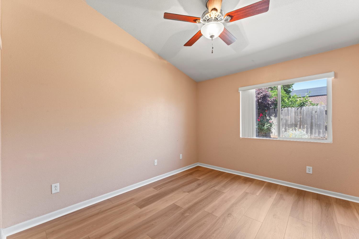 Detail Gallery Image 22 of 35 For 807 Harding Pl, Wheatland,  CA 95692 - 3 Beds | 2 Baths