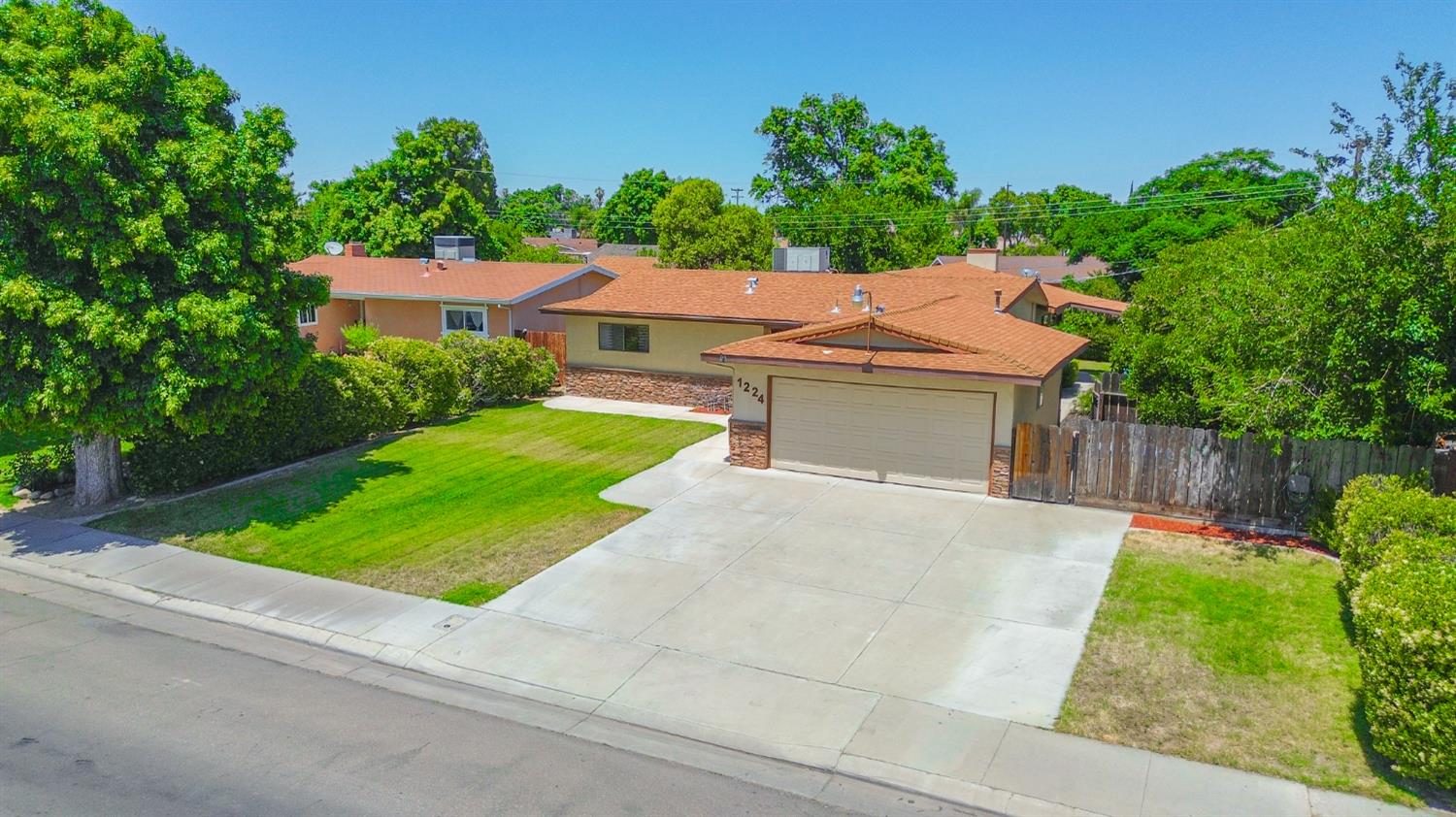 Detail Gallery Image 3 of 67 For 1224 Overland Rd, Los Banos,  CA 93635 - 3 Beds | 2 Baths