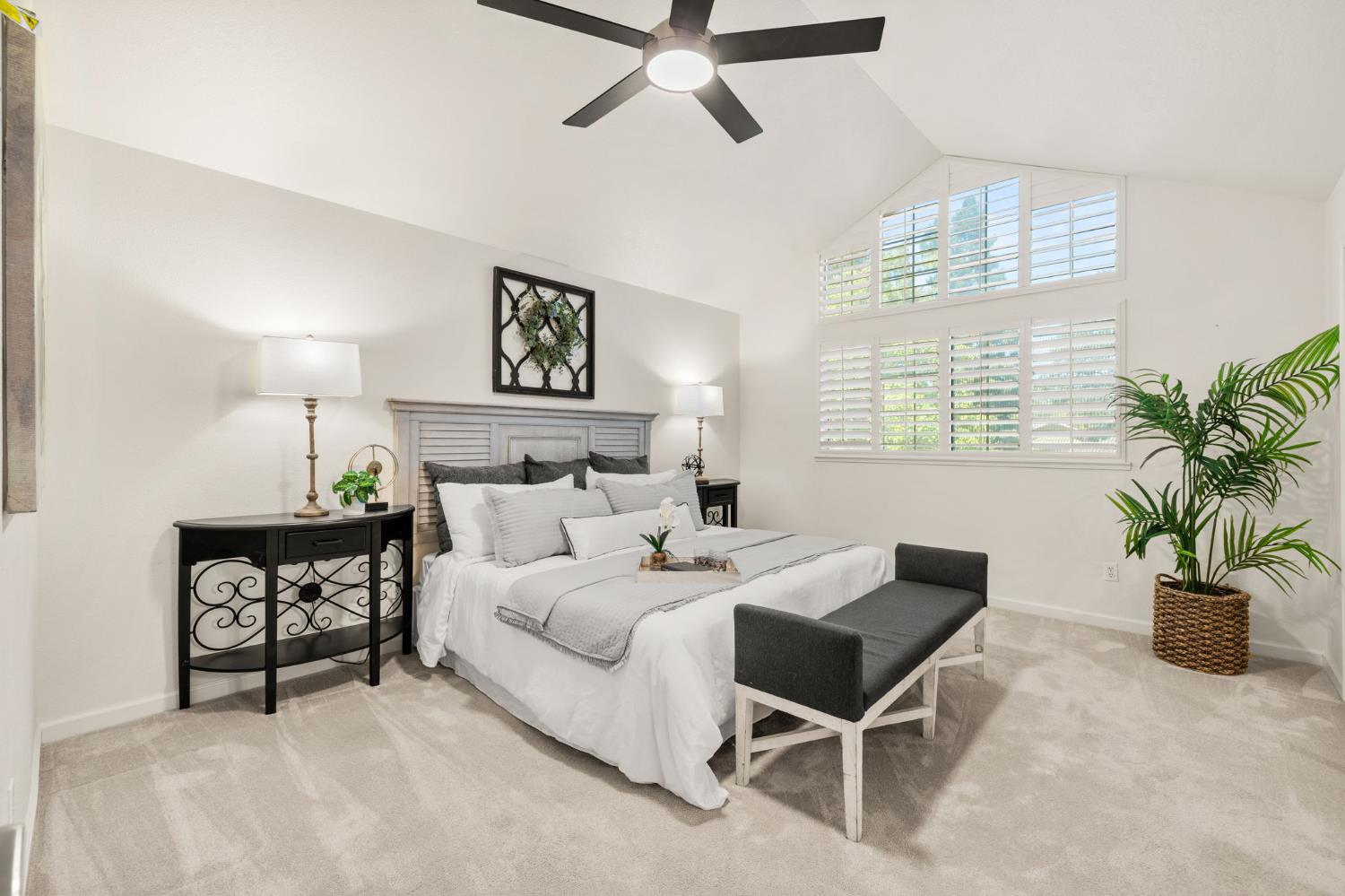 Detail Gallery Image 10 of 28 For 4124 Briarhollow Ct, Fair Oaks,  CA 95628 - 4 Beds | 3 Baths