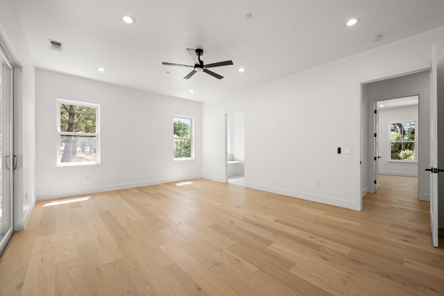 Detail Gallery Image 29 of 47 For 12907 Austin Forest Cir, Auburn,  CA 95602 - 4 Beds | 3 Baths