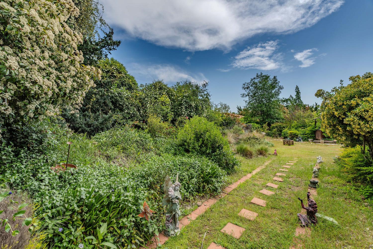 Detail Gallery Image 21 of 28 For 10896 Sutter Circle, Sutter Creek,  CA 95685 - 3 Beds | 2 Baths
