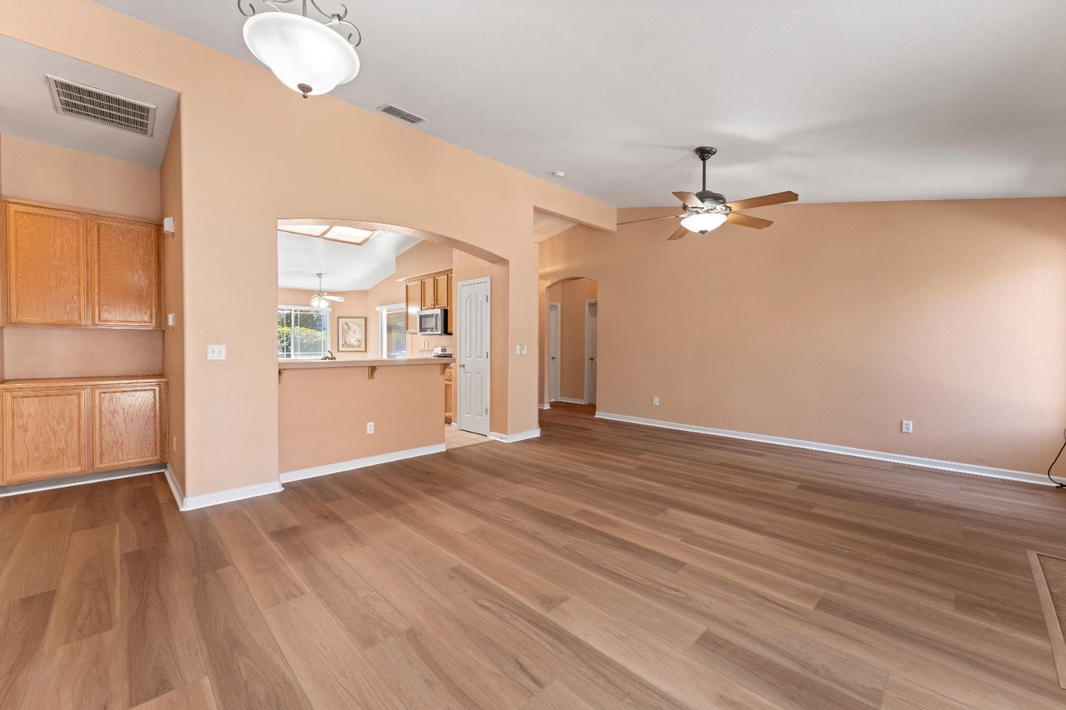 Detail Gallery Image 7 of 35 For 807 Harding Pl, Wheatland,  CA 95692 - 3 Beds | 2 Baths