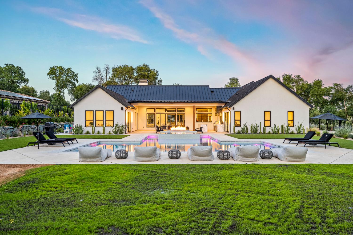 Detail Gallery Image 59 of 84 For 3320 Cherokee Trl, Loomis,  CA 95650 - 5 Beds | 3/1 Baths