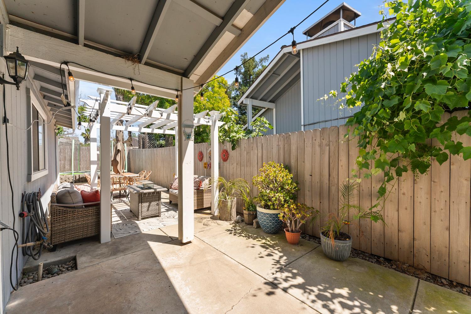 Detail Gallery Image 35 of 47 For 7679 Lakewood Park Dr, Sacramento,  CA 95828 - 2 Beds | 2 Baths