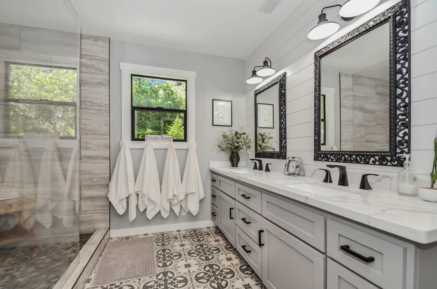 Detail Gallery Image 28 of 68 For 10376 Tabeaud Rd, Pine Grove,  CA 95665 - 3 Beds | 3 Baths