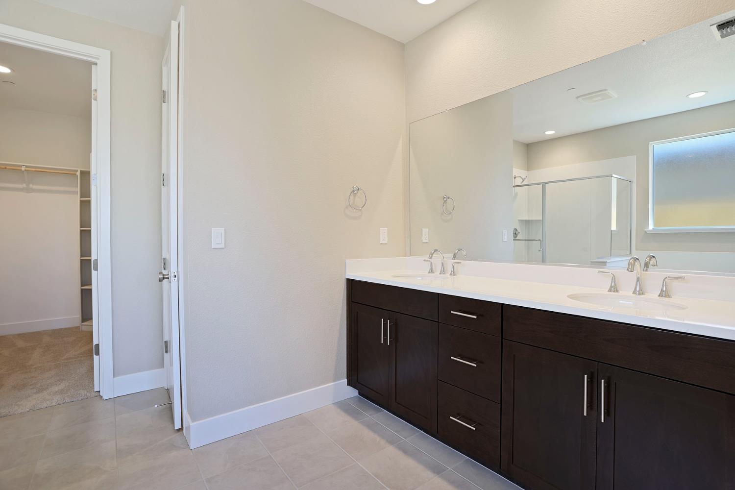 Detail Gallery Image 16 of 34 For 2176 Enchantment Dr, Manteca,  CA 95337 - 3 Beds | 2/1 Baths