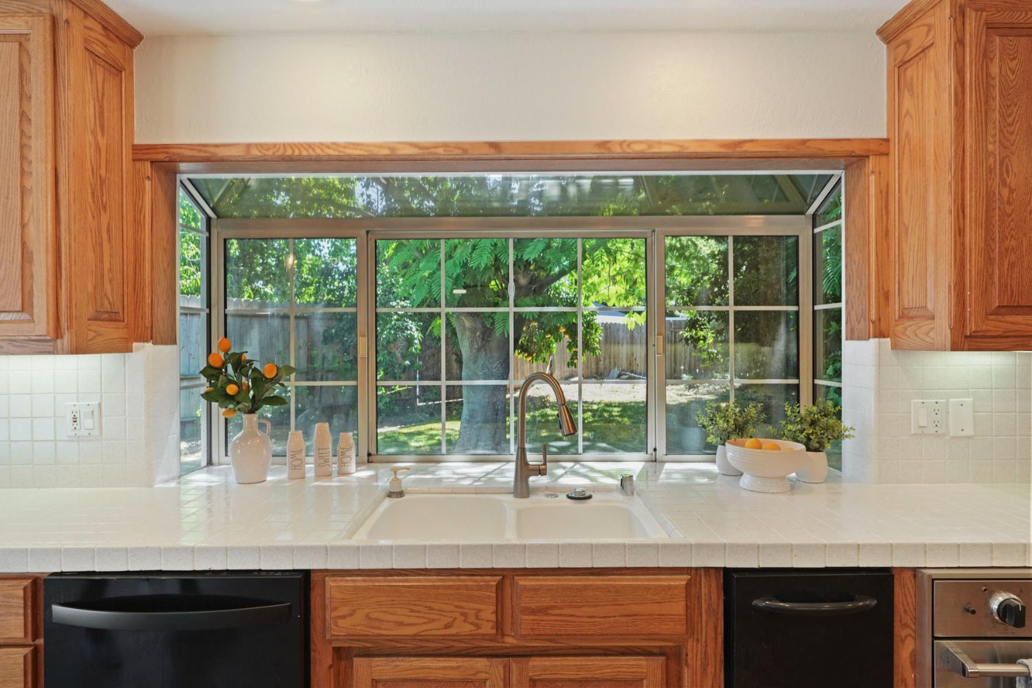 Detail Gallery Image 14 of 43 For 2903 Raintree Ct., Stockton,  CA 95219 - 3 Beds | 2 Baths