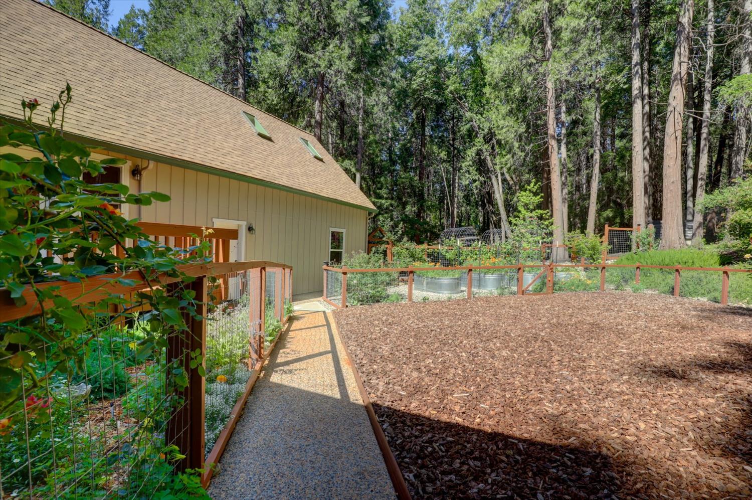 Detail Gallery Image 81 of 99 For 13459 Bass Trail, Grass Valley,  CA 95945 - 4 Beds | 3 Baths
