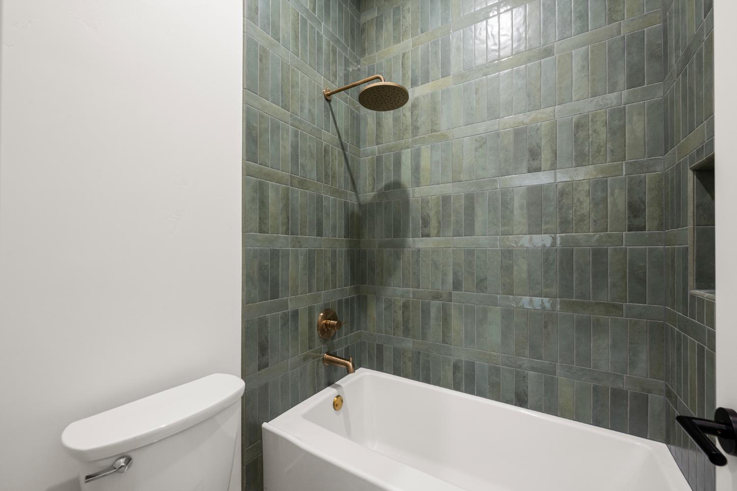 Detail Gallery Image 38 of 47 For 12907 Austin Forest Cir, Auburn,  CA 95602 - 4 Beds | 3 Baths