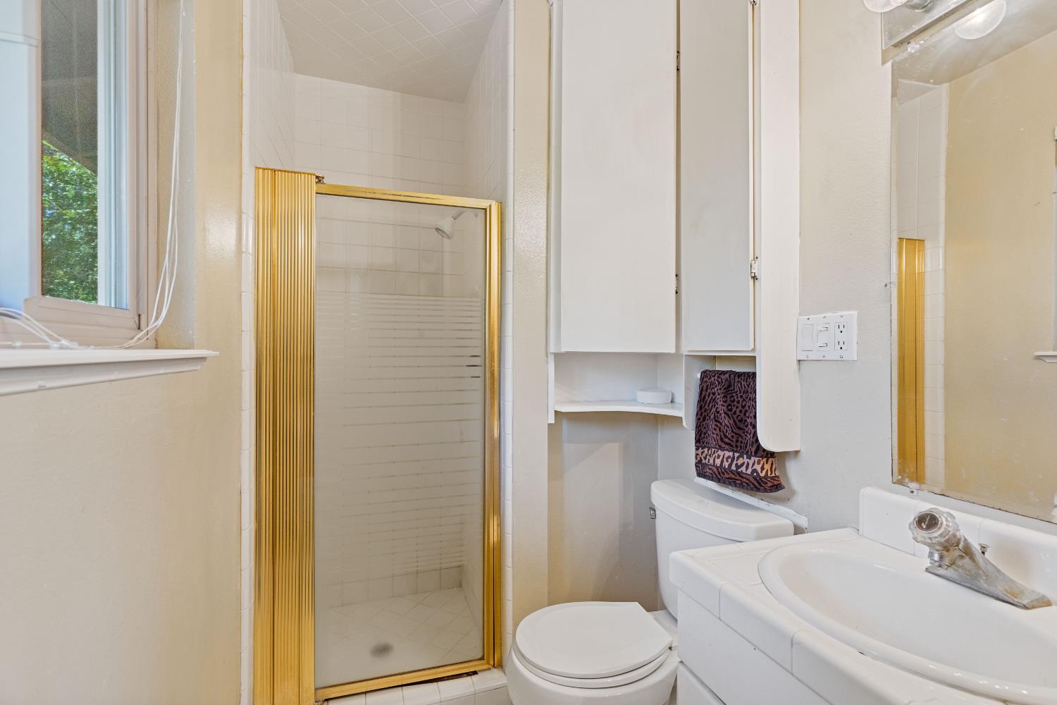 Detail Gallery Image 46 of 59 For 7705 Horseshoe Bar Rd, Loomis,  CA 95650 - 3 Beds | 2 Baths