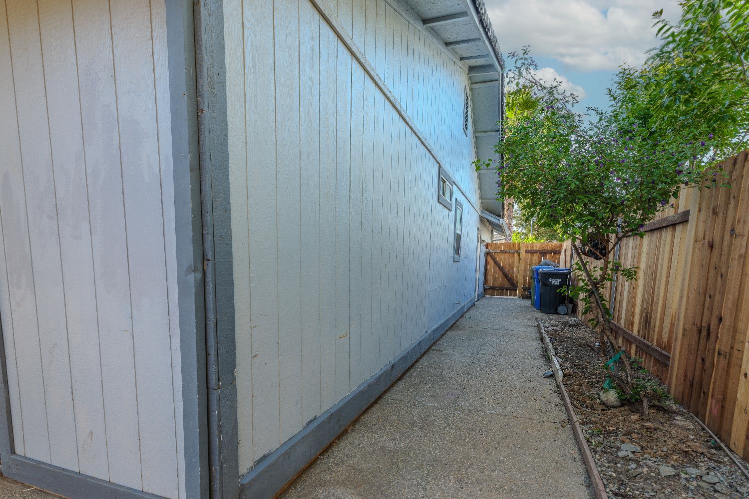 Detail Gallery Image 5 of 45 For 621 Bernier, Galt,  CA 95632 - 3 Beds | 2 Baths