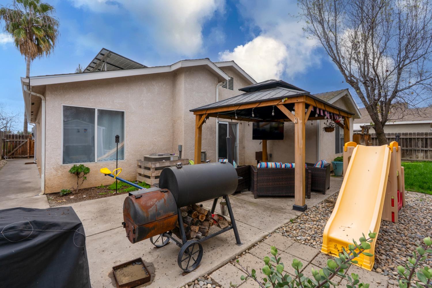 Detail Gallery Image 36 of 47 For 2200 Hanson Ave, Clovis,  CA 93611 - 3 Beds | 2 Baths