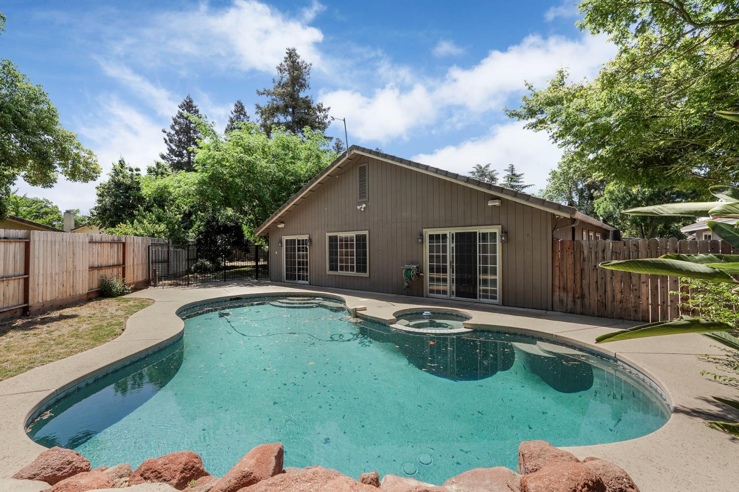 Detail Gallery Image 39 of 43 For 2903 Raintree Ct., Stockton,  CA 95219 - 3 Beds | 2 Baths