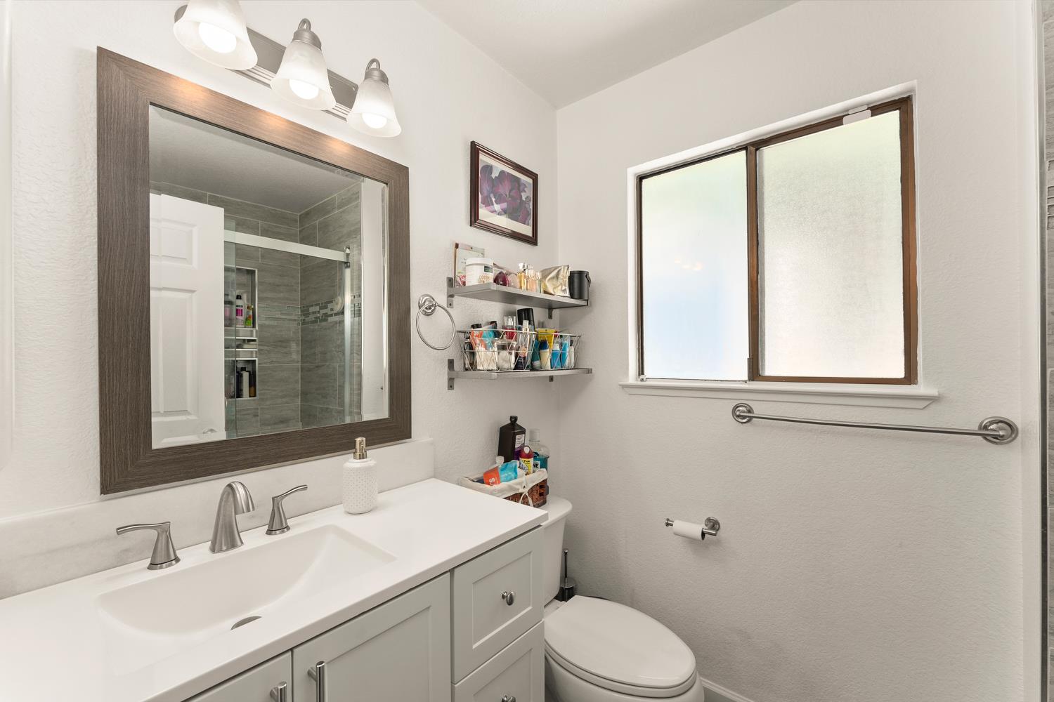Detail Gallery Image 31 of 47 For 7679 Lakewood Park Dr, Sacramento,  CA 95828 - 2 Beds | 2 Baths