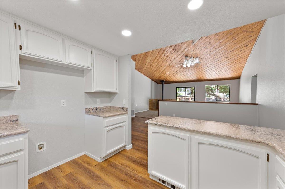 Detail Gallery Image 14 of 48 For 11216 Bobolink Way, Auburn,  CA 95602 - 3 Beds | 2 Baths
