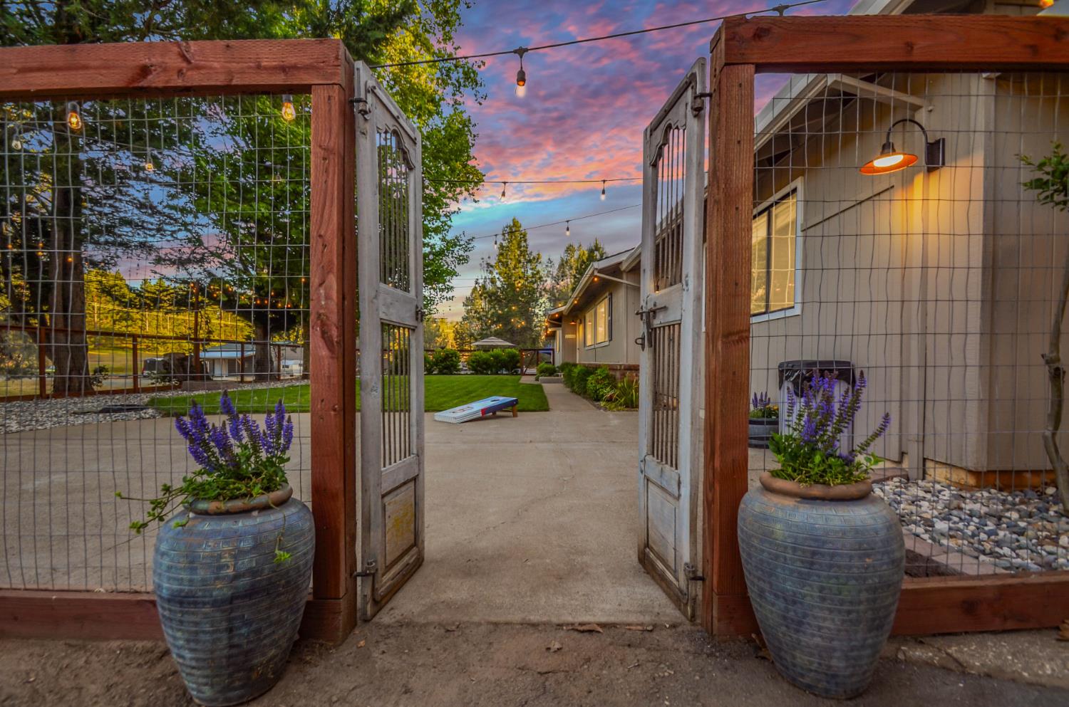 Detail Gallery Image 3 of 68 For 10376 Tabeaud Rd, Pine Grove,  CA 95665 - 3 Beds | 3 Baths