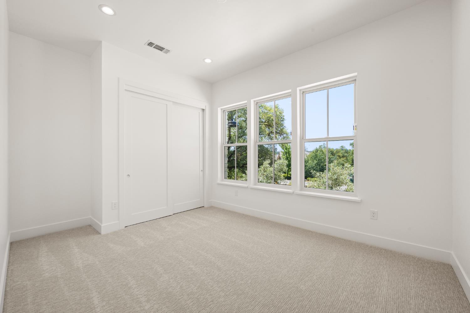 Detail Gallery Image 36 of 47 For 12907 Austin Forest Cir, Auburn,  CA 95602 - 4 Beds | 3 Baths