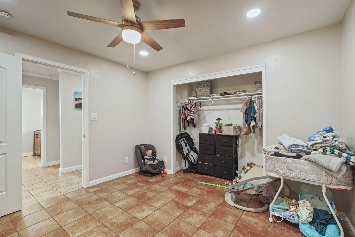Detail Gallery Image 10 of 40 For 1129 S Lincoln St, Stockton,  CA 95206 - 3 Beds | 2 Baths