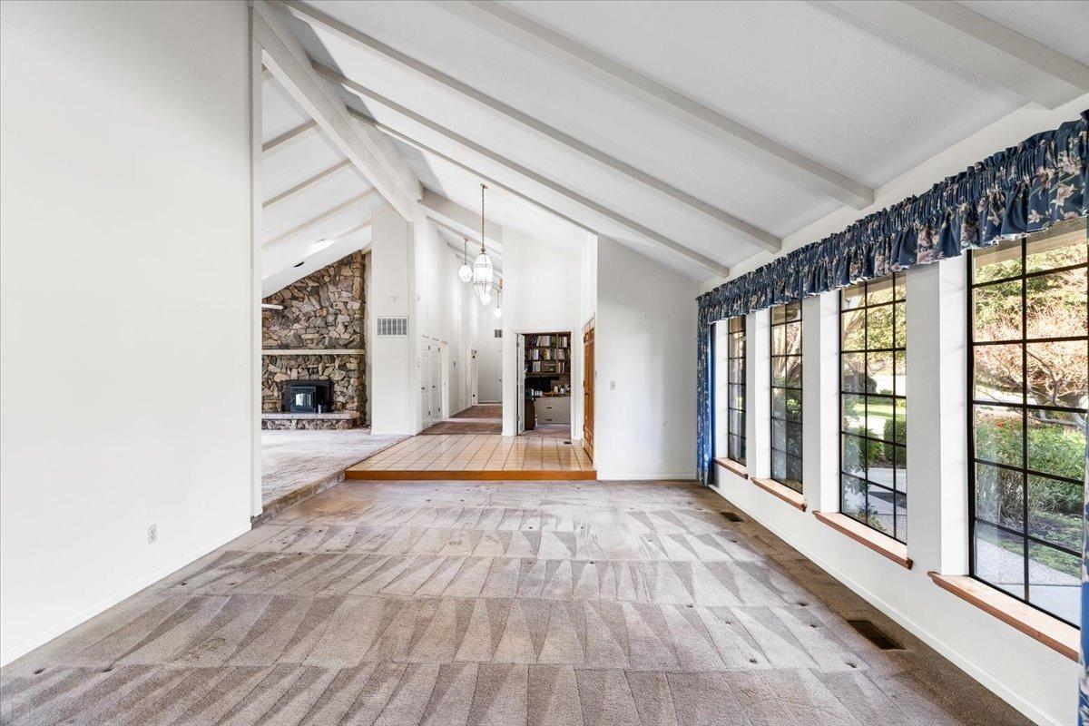 Detail Gallery Image 13 of 60 For 10007 Mountain Oak Rd, Oakdale,  CA 95361 - 3 Beds | 2/1 Baths