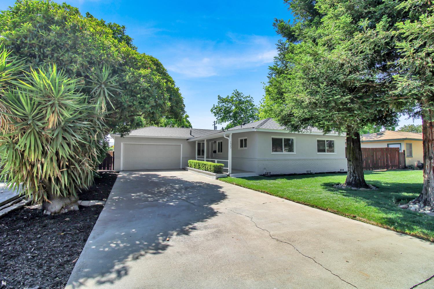 Detail Gallery Image 1 of 49 For 1523 Overholtzer Dr, Modesto,  CA 95355 - 3 Beds | 1 Baths