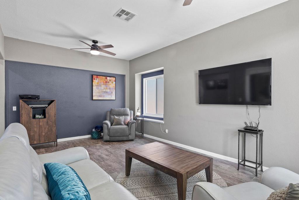 Detail Gallery Image 7 of 44 For 2833 Buckskin Way, Riverbank,  CA 95367 - 4 Beds | 2 Baths