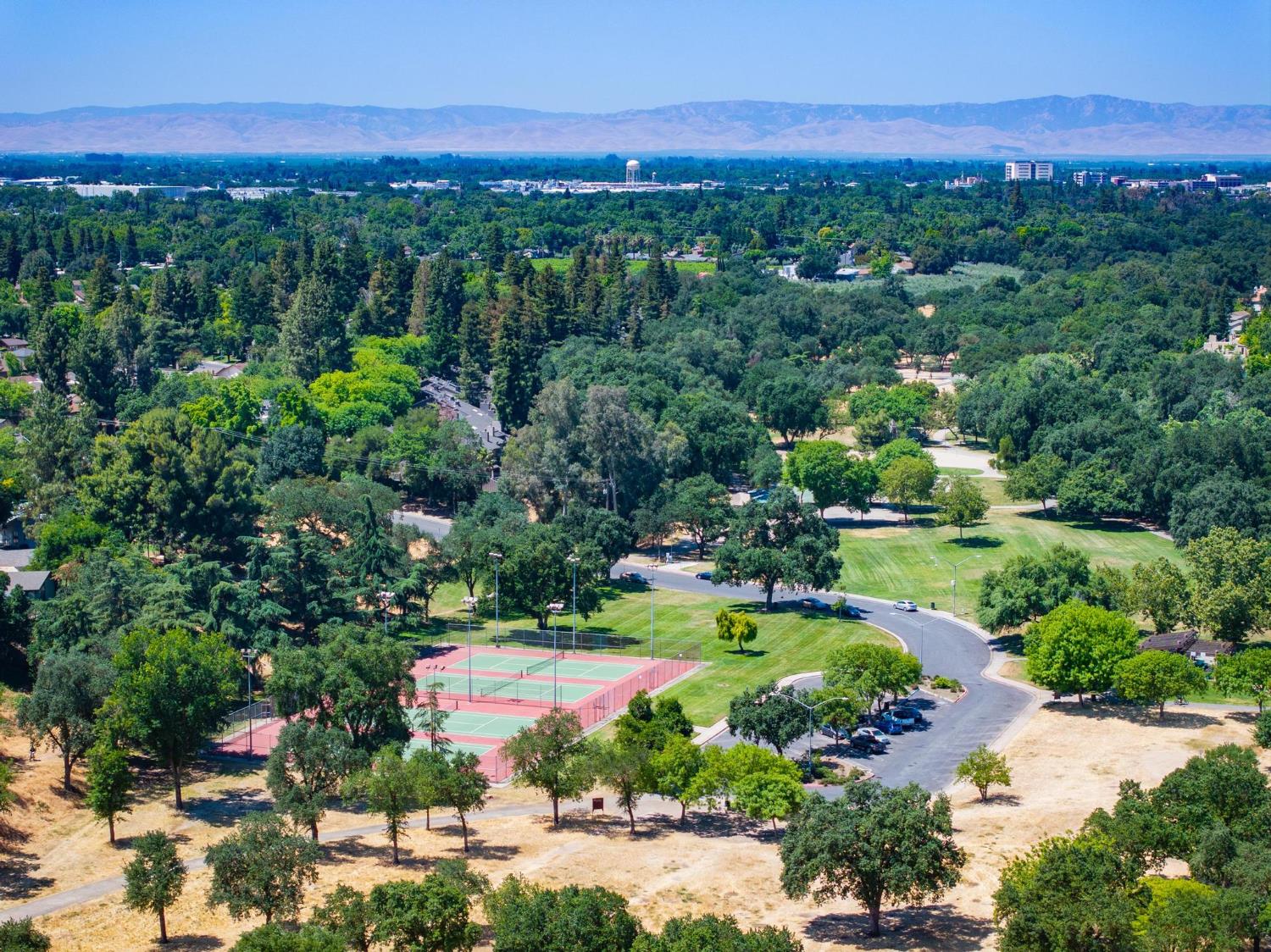 Detail Gallery Image 58 of 58 For 2028 Scenic Dr, Modesto,  CA 95355 - 3 Beds | 3 Baths