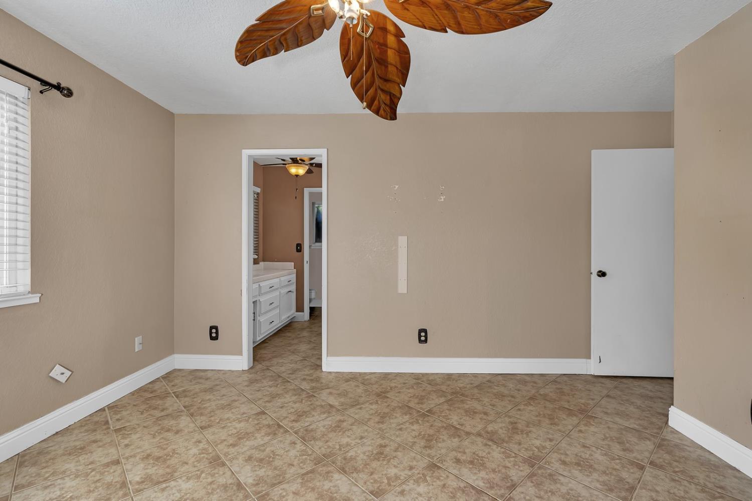 Detail Gallery Image 30 of 44 For 373 Foxmeadow Way, Los Banos,  CA 93635 - 4 Beds | 2 Baths
