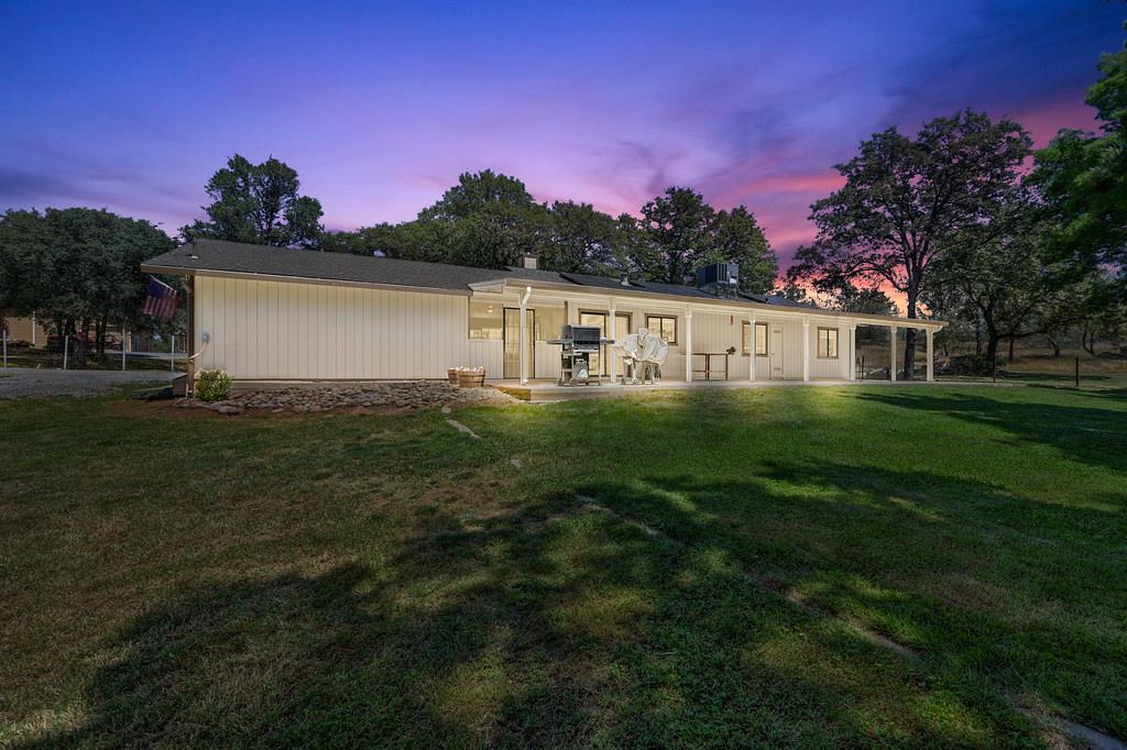 Detail Gallery Image 26 of 44 For 2120 Lovejoy Ln, Cool,  CA 95614 - 3 Beds | 2 Baths