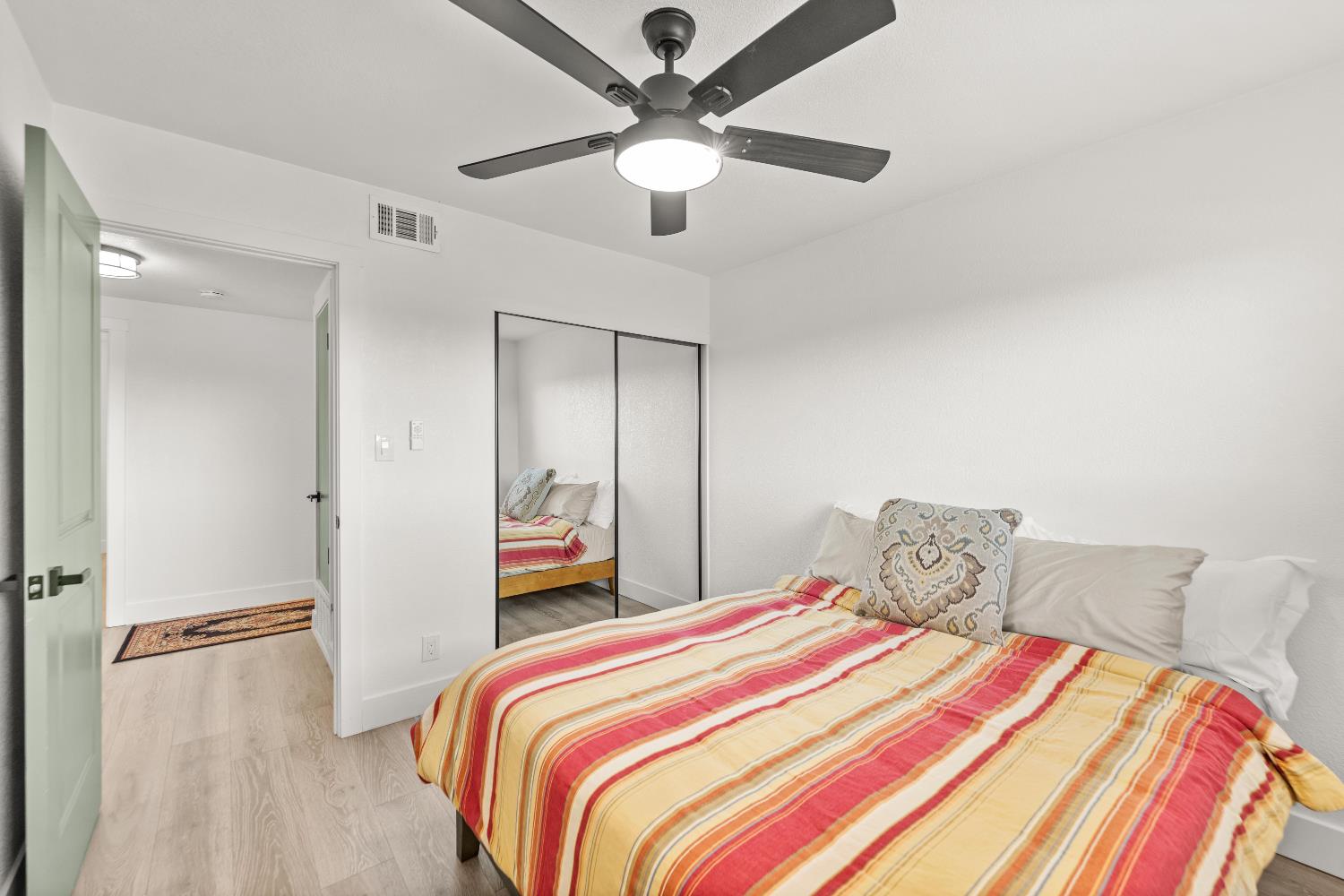 Detail Gallery Image 23 of 33 For 6840 Kettering Cir, Fair Oaks,  CA 95628 - 3 Beds | 2 Baths