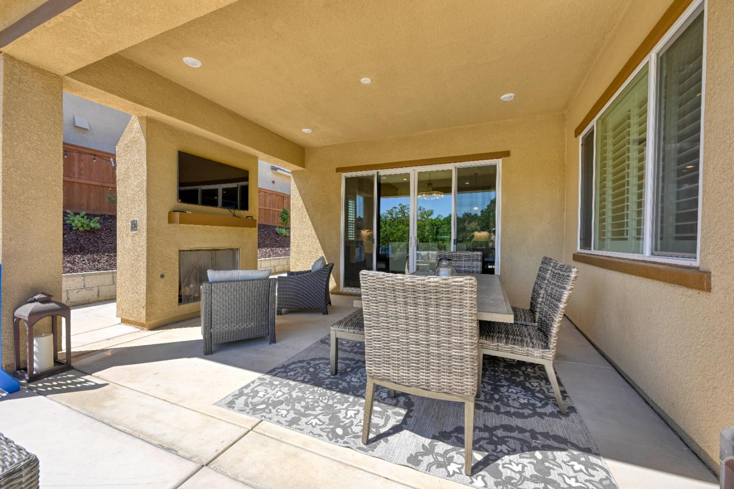 Detail Gallery Image 36 of 43 For 927 Greeley Ct, Cameron Park,  CA 95682 - 4 Beds | 3/1 Baths