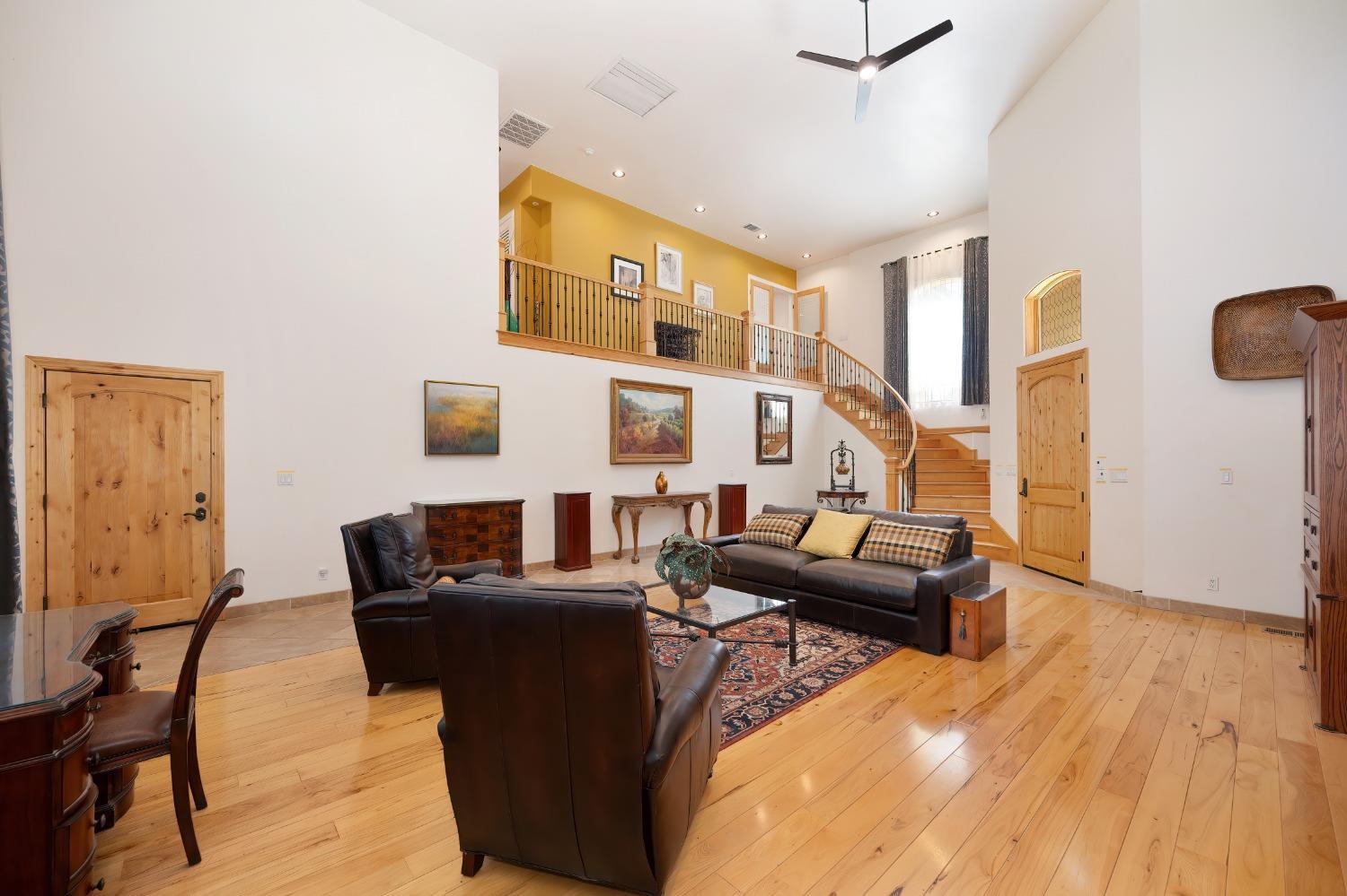 Detail Gallery Image 8 of 53 For 4026 Brinks Ln, Cool,  CA 95614 - 3 Beds | 4 Baths