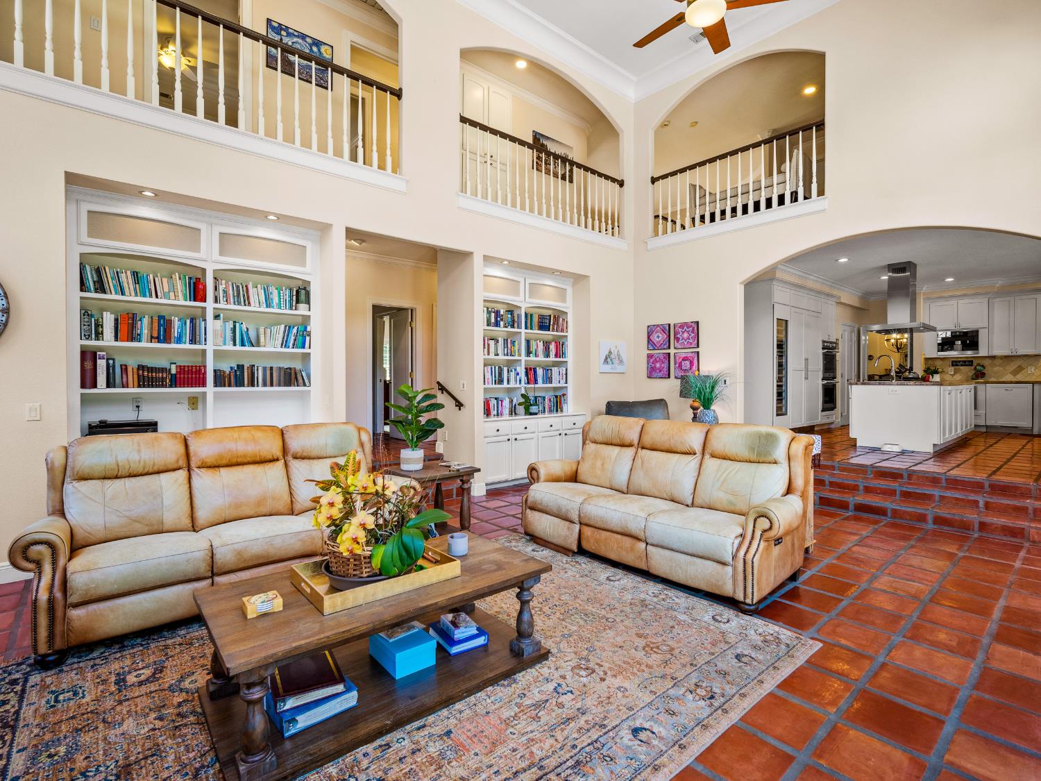 Detail Gallery Image 17 of 85 For 6809 Stanley Ave, Carmichael,  CA 95608 - 5 Beds | 4 Baths