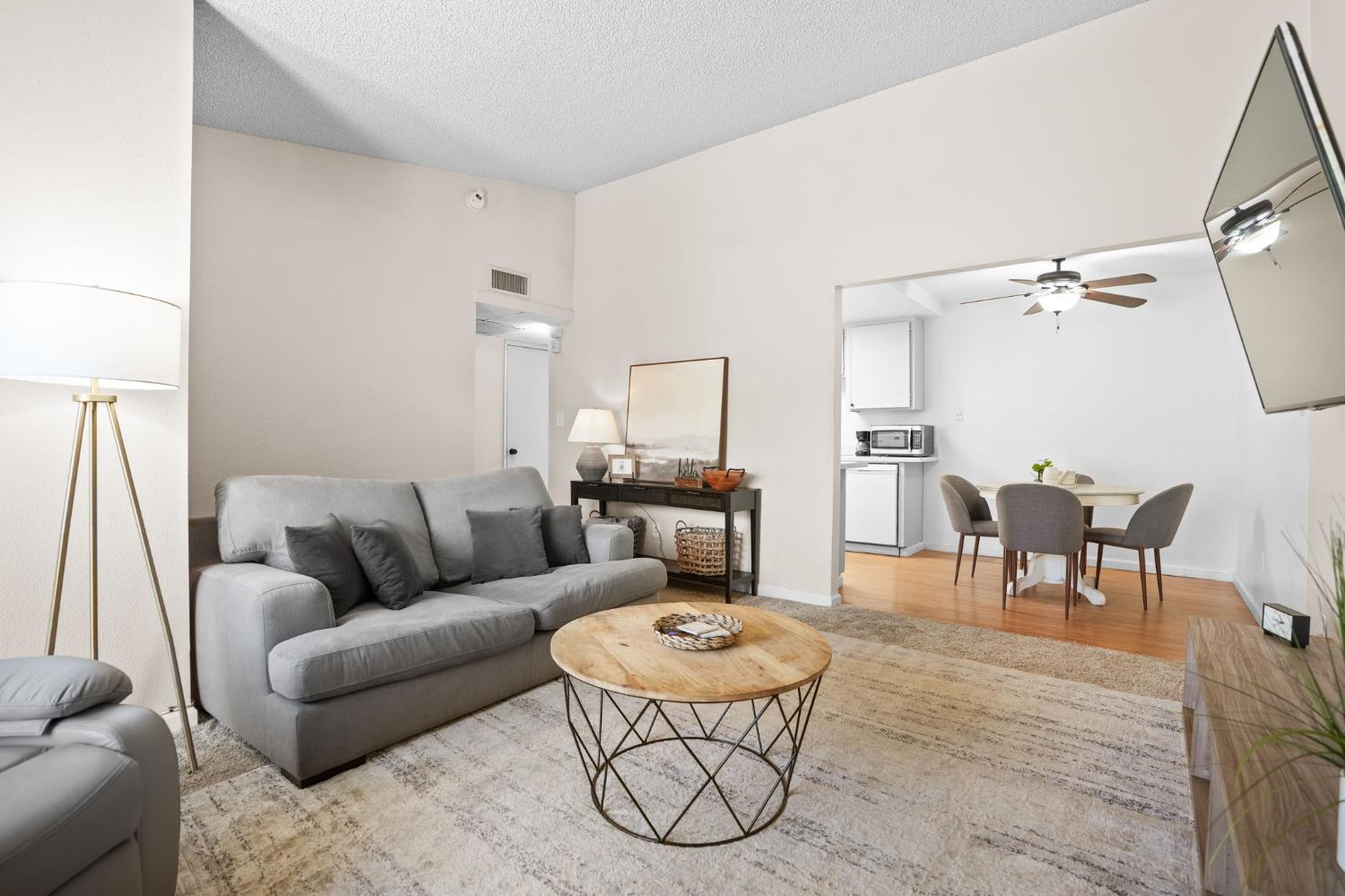 Detail Gallery Image 7 of 20 For 1313 Floyd Ave #151,  Modesto,  CA 95355 - 1 Beds | 1 Baths