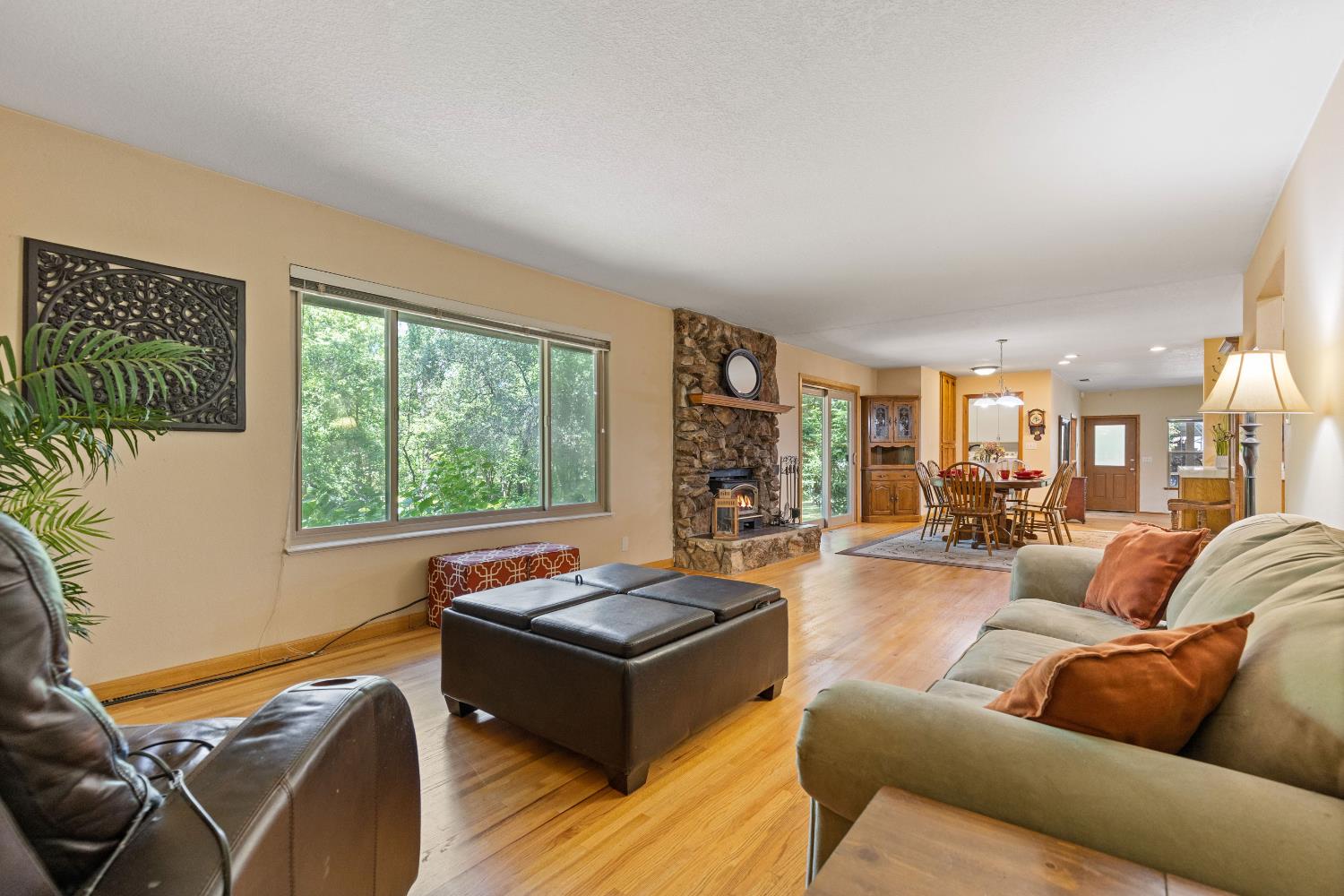 Detail Gallery Image 40 of 59 For 7705 Horseshoe Bar Rd, Loomis,  CA 95650 - 3 Beds | 2 Baths