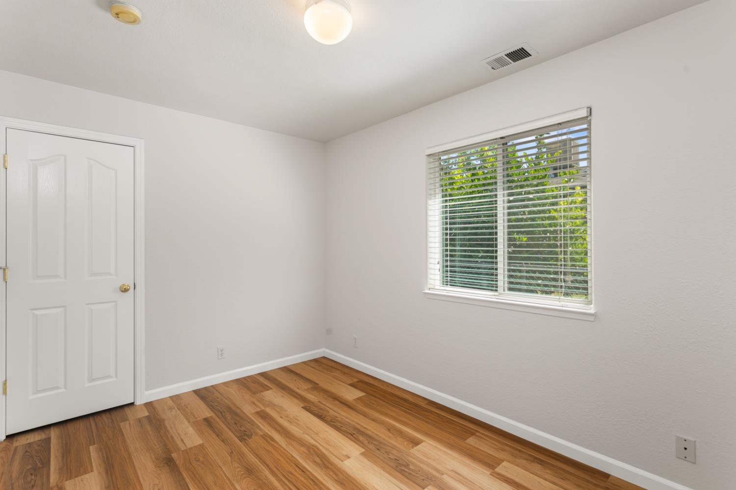 Detail Gallery Image 14 of 38 For 8782 Steven Ave, Orangevale,  CA 95662 - 4 Beds | 3 Baths