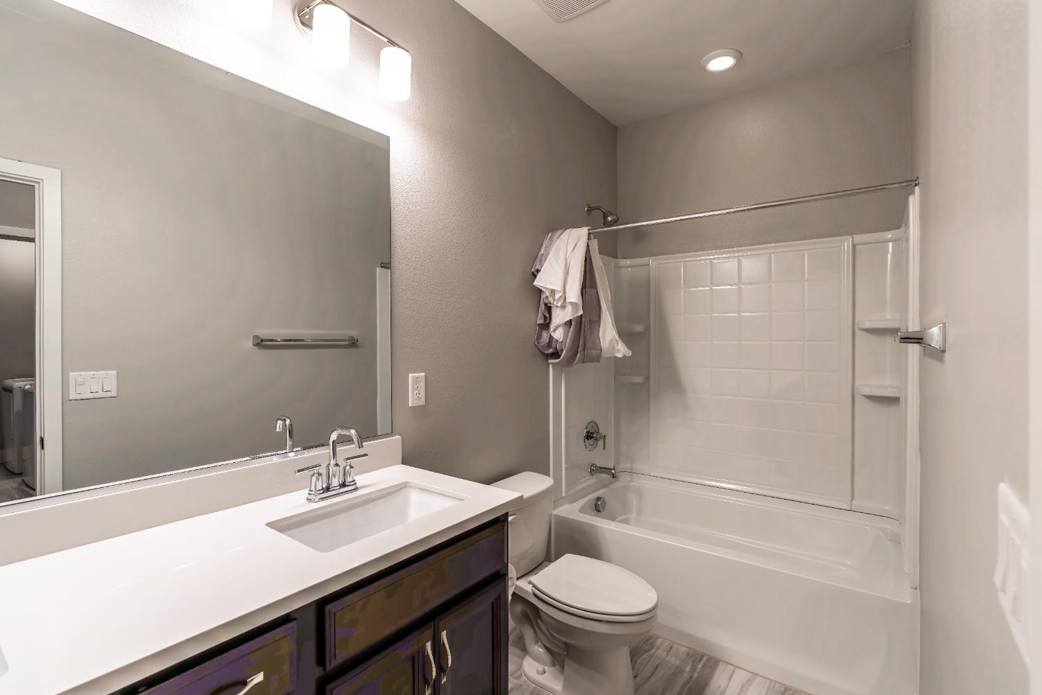 Detail Gallery Image 26 of 41 For 3080 Seaspray Walk, Sacramento,  CA 95833 - 3 Beds | 2/1 Baths