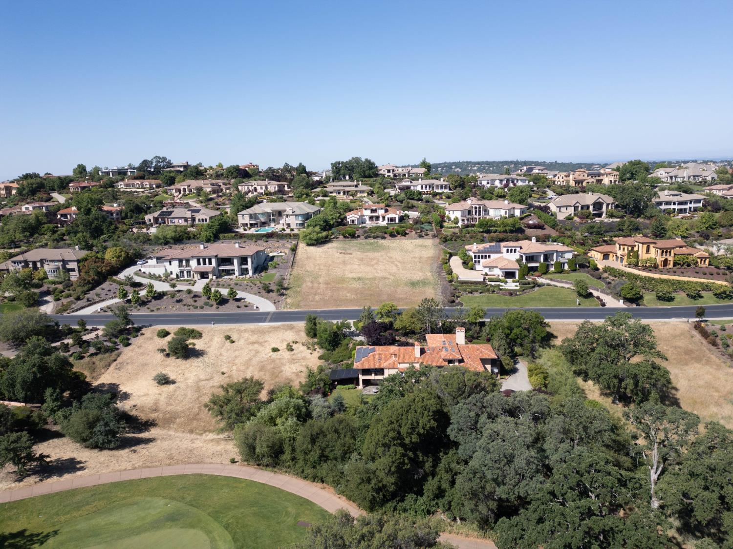 Detail Gallery Image 4 of 19 For 4332 Greenview Dr, El Dorado Hills,  CA 95762 - – Beds | – Baths
