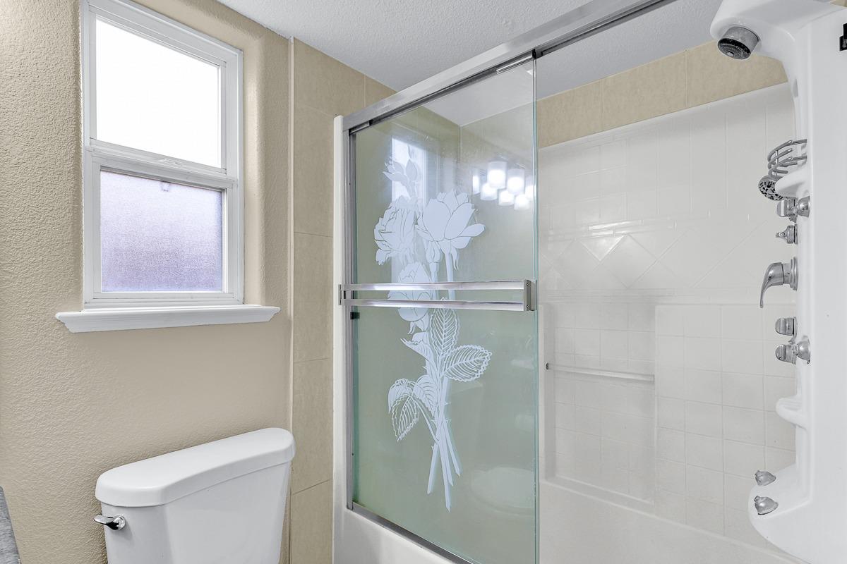 Detail Gallery Image 38 of 51 For 19539 Meekland Ave, Hayward,  CA 94541 - 3 Beds | 3 Baths