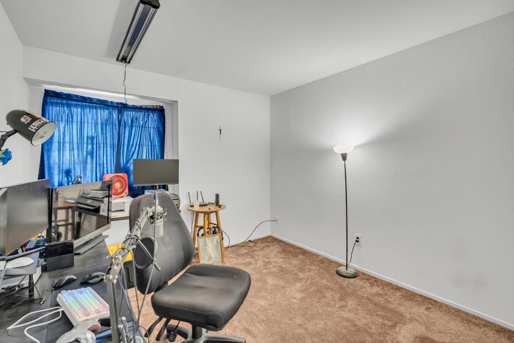 Detail Gallery Image 25 of 46 For 9004 Beryl Creek Way, Elk Grove,  CA 95758 - 3 Beds | 2/1 Baths
