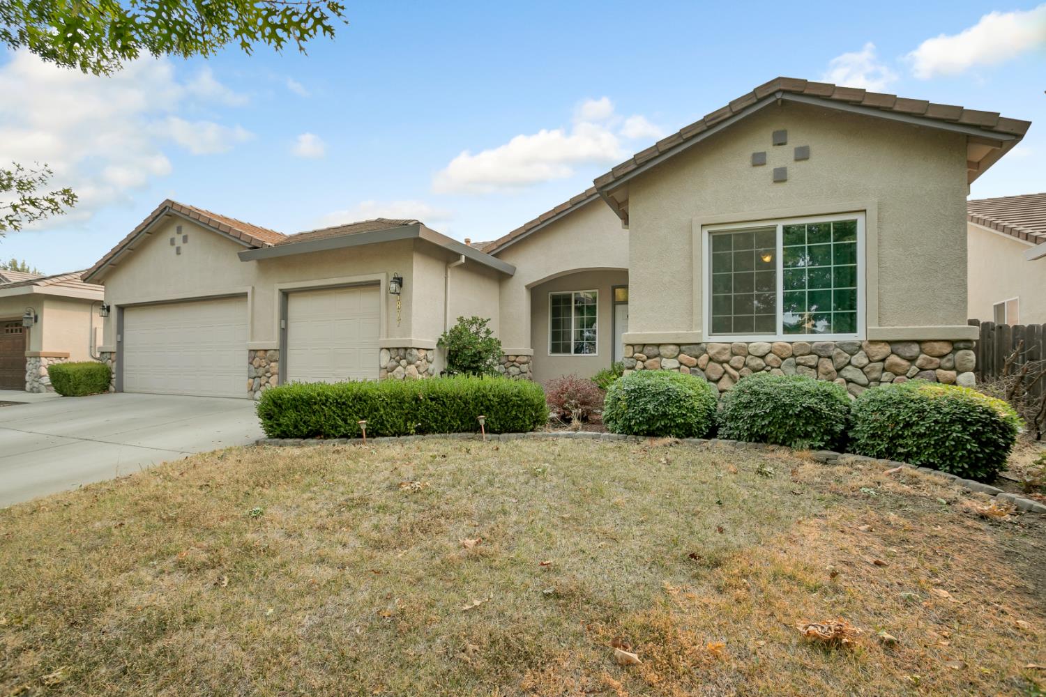 Detail Gallery Image 2 of 41 For 1877 Stabler Park Dr, Yuba City,  CA 95993 - 4 Beds | 3 Baths