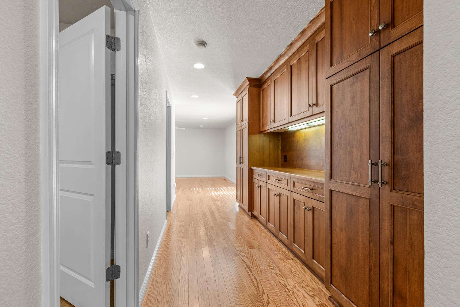 Detail Gallery Image 27 of 41 For 6840 Appomattox Way, Carmichael,  CA 95608 - 3 Beds | 2 Baths
