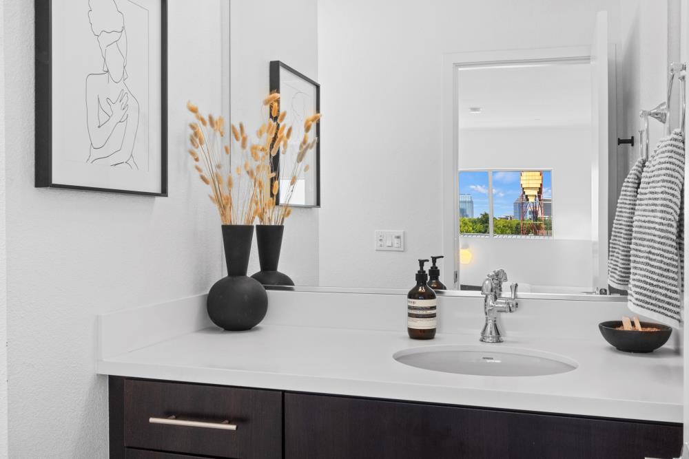 Detail Gallery Image 37 of 73 For 451 Tailoff Ln #401,  Sacramento,  CA 95818 - 2 Beds | 3 Baths