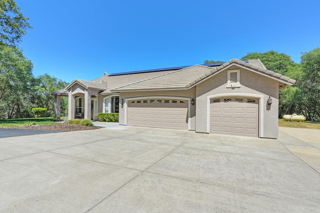 Detail Gallery Image 42 of 46 For 4301 Flying C Rd, Shingle Springs,  CA 95682 - 4 Beds | 2 Baths