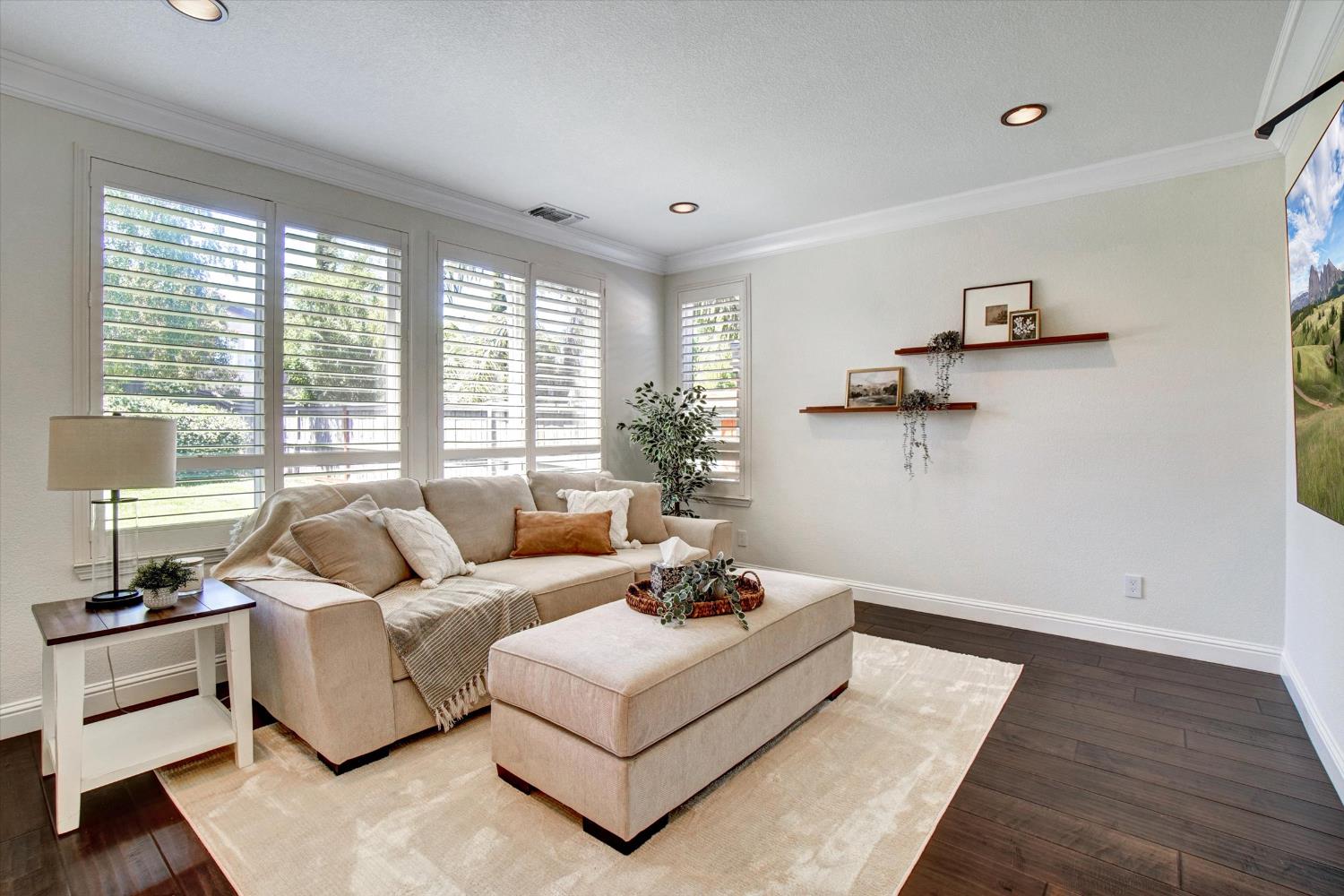 Langholm Way, Folsom, California image 8