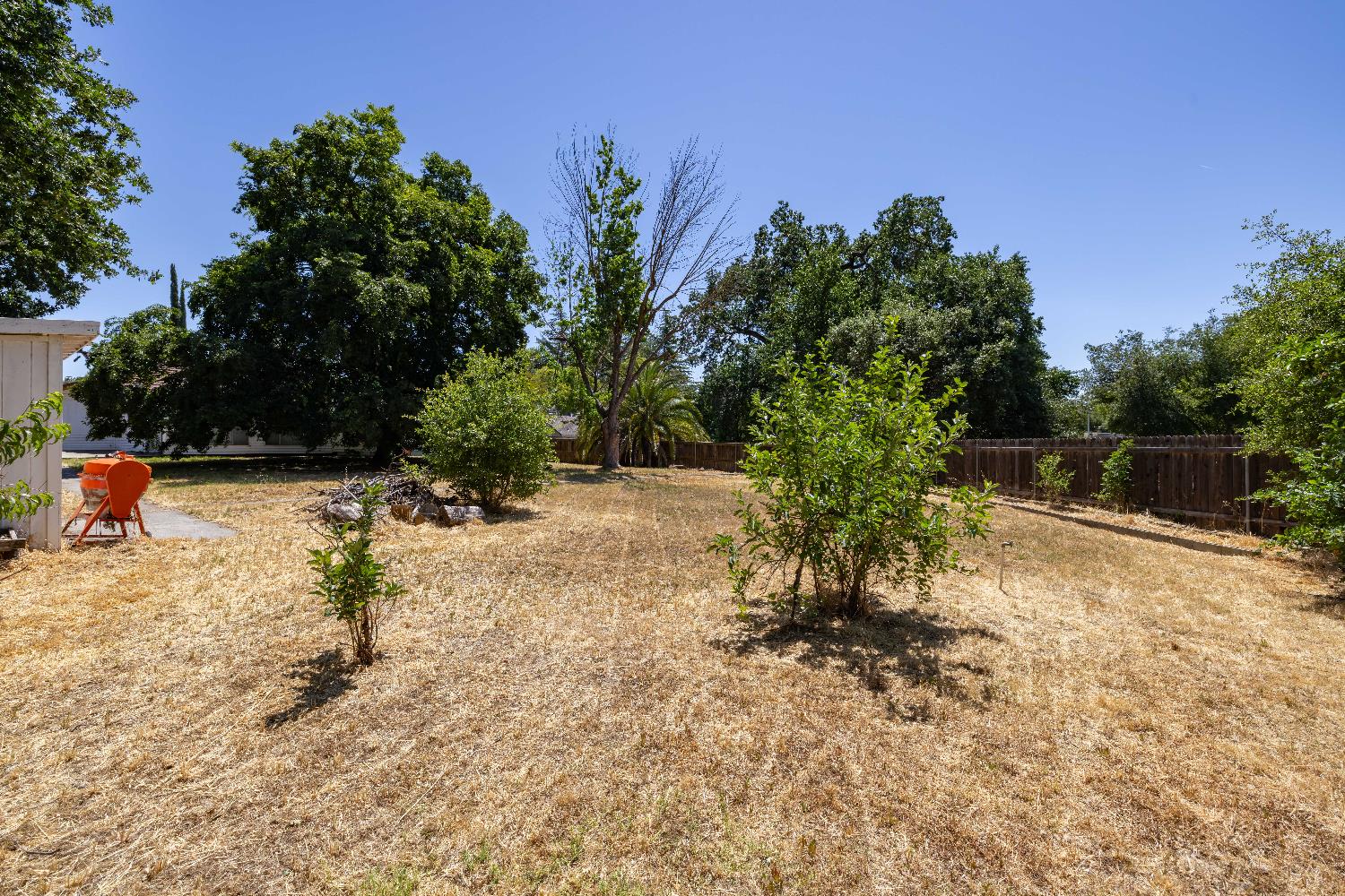 Detail Gallery Image 35 of 40 For 5541 Mariposa Ave, Citrus Heights,  CA 95610 - 3 Beds | 2 Baths