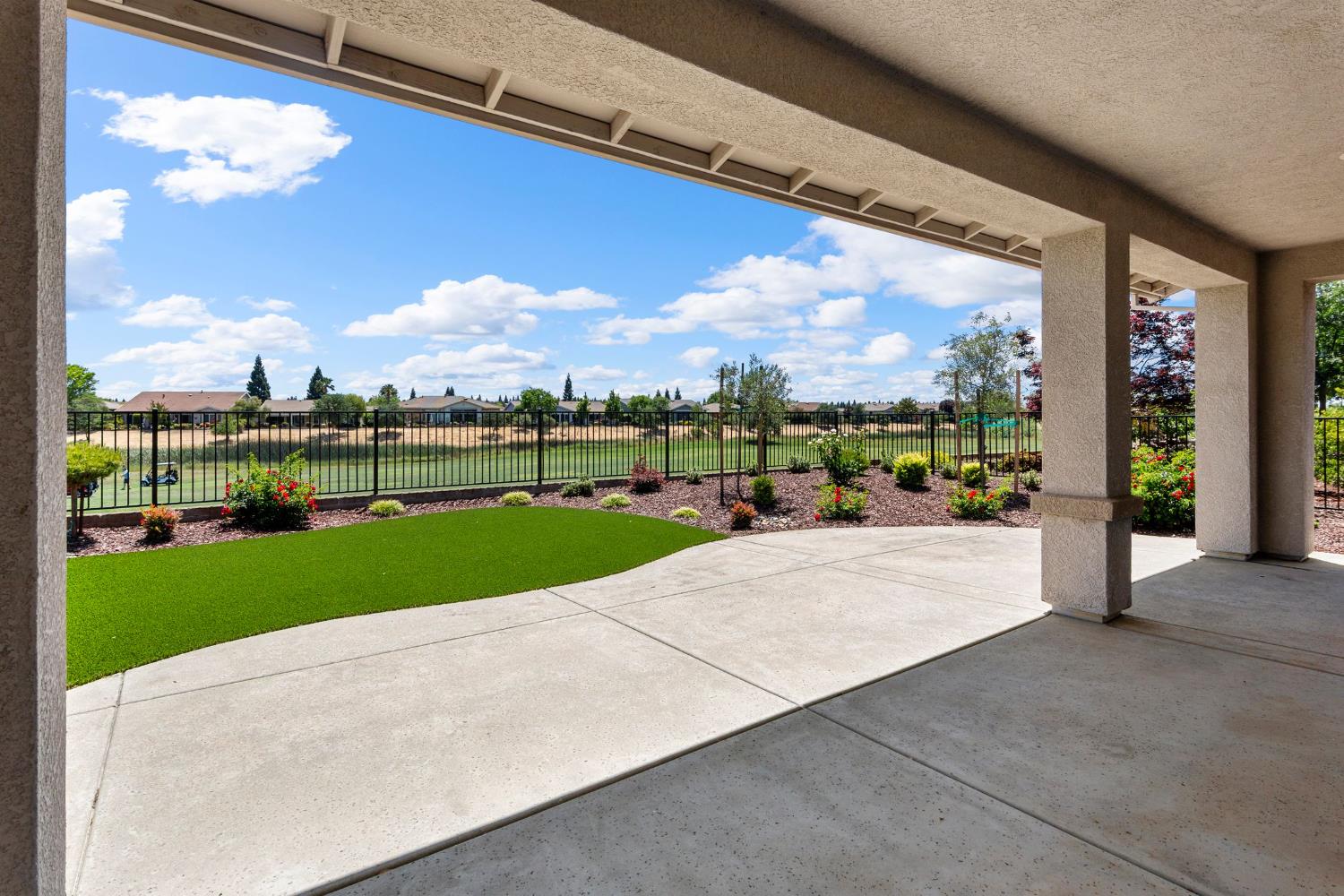 Detail Gallery Image 36 of 58 For 1137 Lasso Lake Ln, Lincoln,  CA 95648 - 3 Beds | 3 Baths